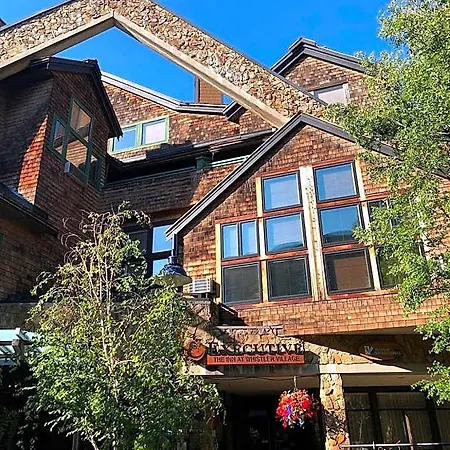 Executive Inn Whistler-2